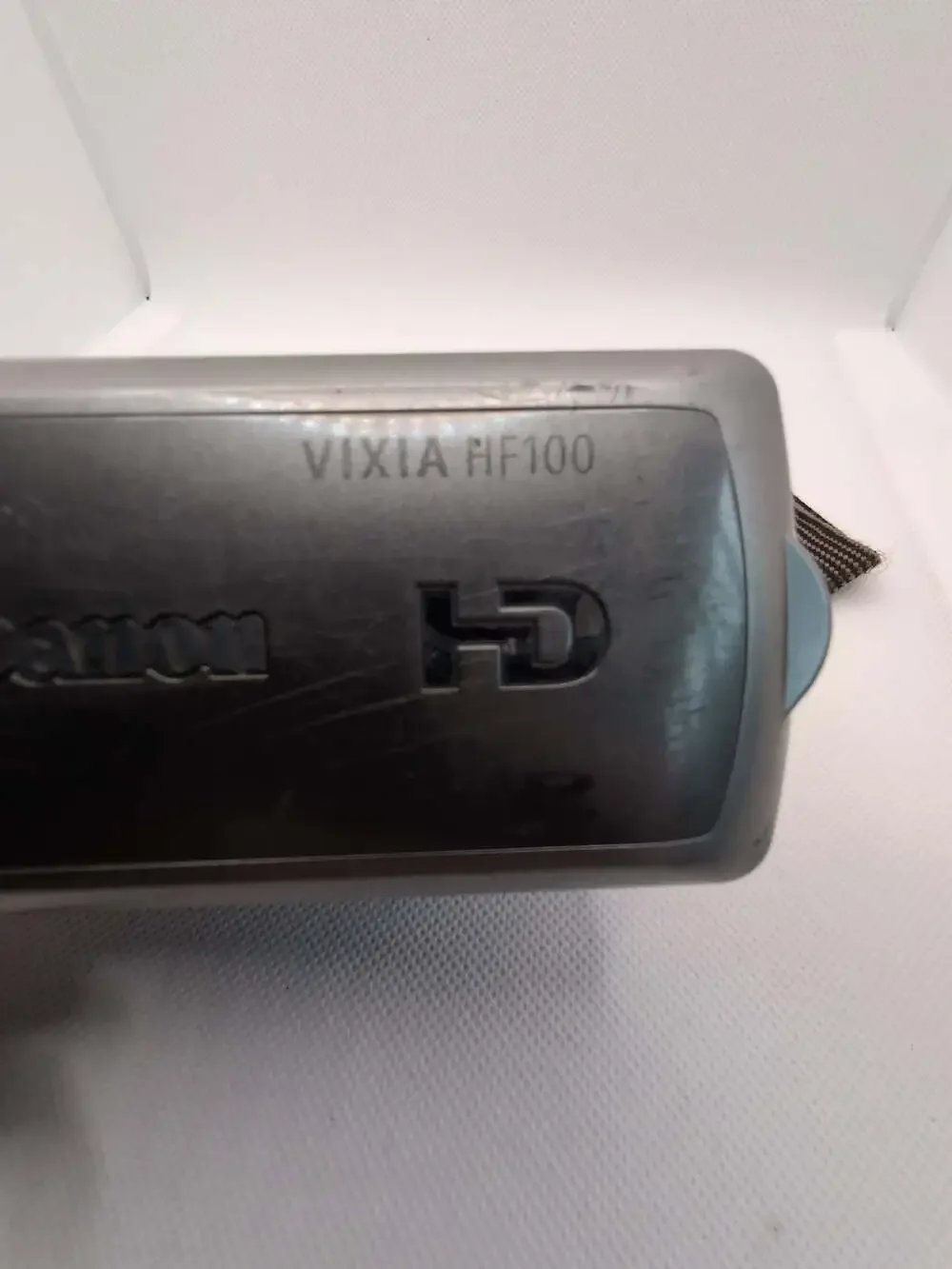 Canon VIXIA HF100 HD Flash Memory Camcorder